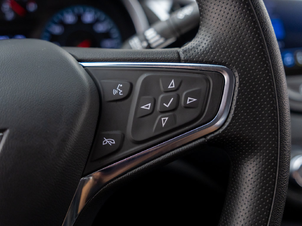 Used 2023 Chevrolet Malibu LS FWD image 28