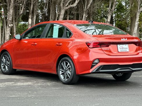 Used 2024 Kia Forte LXS image 6