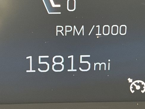 Certified 2024 Cadillac XT4 Luxury w/ Cold Weather Package image 5