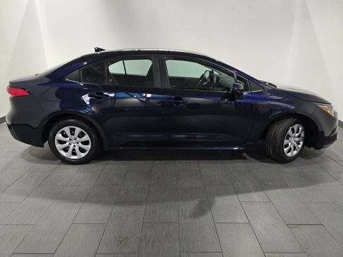 Used 2023 Toyota Corolla LE image 6