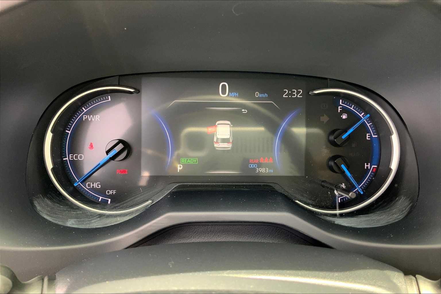Used 2025 Toyota RAV4 LE AWD/4WD image 25