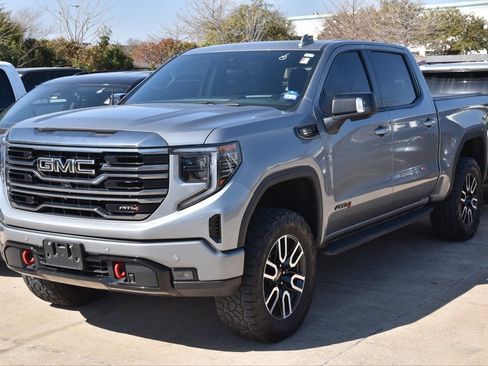 Used 2024 GMC Sierra 1500 AT4 w/ Technology Package image 2