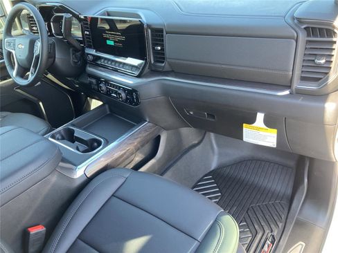 New 2026 Chevrolet Silverado 2500 LTZ w/ LTZ Convenience Package AWD/4WD image 16