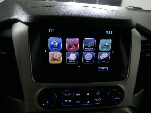 Used 2017 GMC Yukon SLT w/ Premium Edition image 32