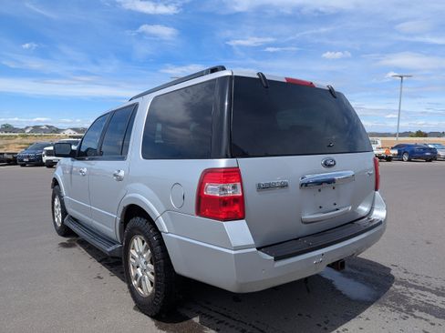 Used 2014 Ford Expedition XLT RWD image 4