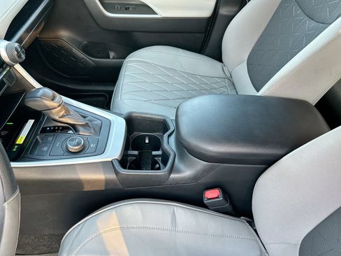 Certified 2024 Toyota RAV4 XLE w/ Convenience Package AWD/4WD image 29