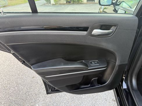 Used 2020 Chrysler 300 S w/ 300S Premium Group image 38