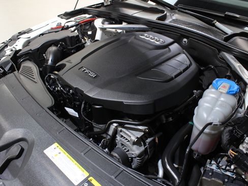 Used 2019 Audi A4 2.0T Premium w/ Convenience Package image 23