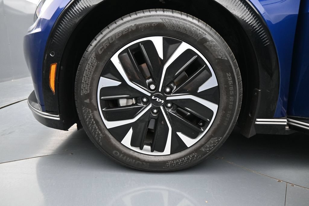 Used 2024 Kia EV6 Wind w/ Wind Technology Package RWD image 27