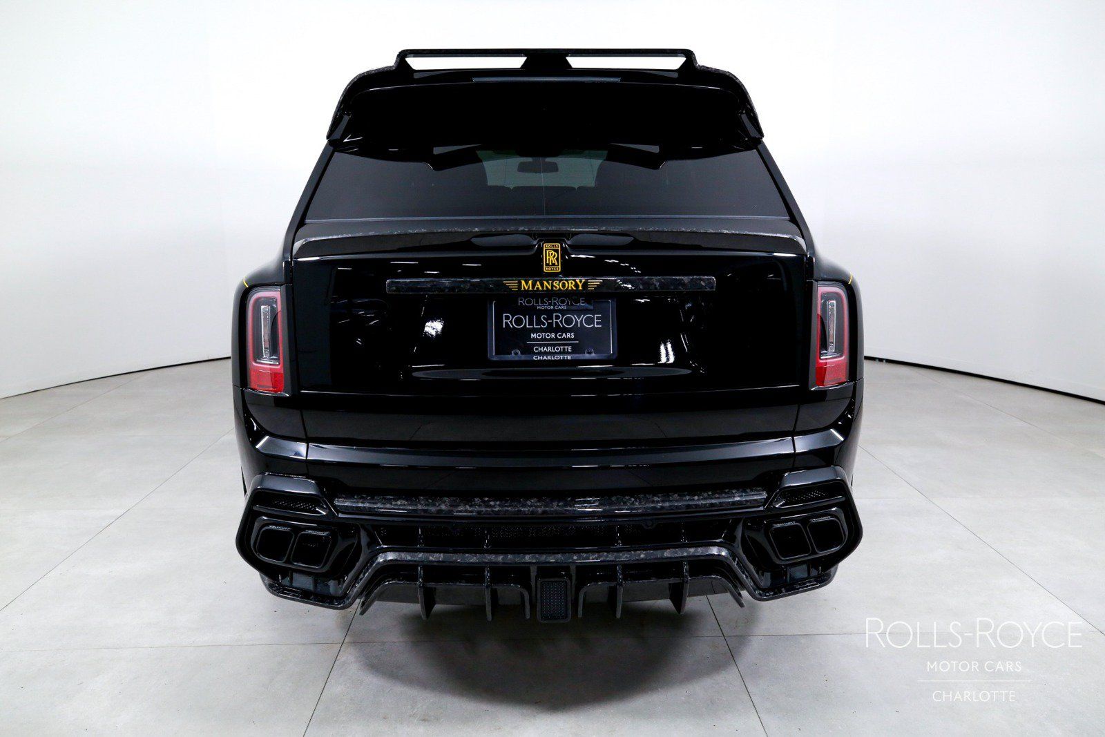 Used 2025 Rolls-Royce Cullinan AWD/4WD image 9