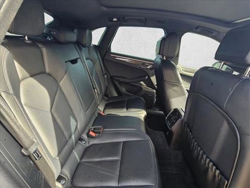 Used 2022 Porsche Macan S image 15