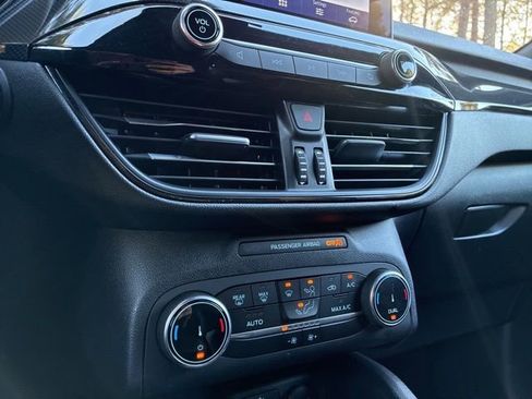 Used 2025 Ford Escape ST-Line image 31