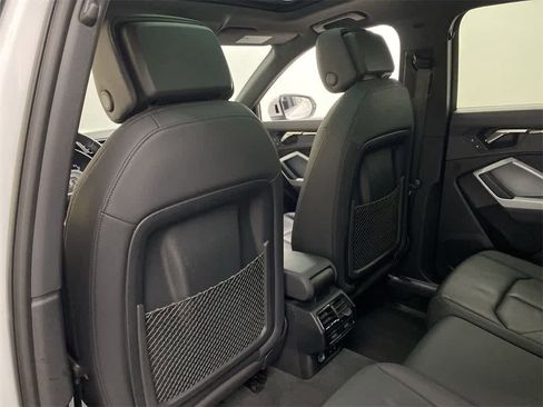 Used 2024 Audi Q3 2.0T Premium image 16