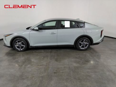 Used 2025 Kia K4 FWD image 8