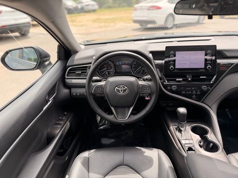 Used 2023 Toyota Camry SE AWD/4WD image 31