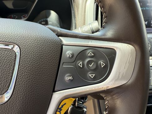 Used 2017 GMC Canyon SLT w/ Driver Alert Package AWD/4WD image 19