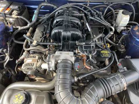 Used 2010 Ford Mustang Coupe RWD image 84