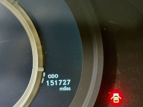 Used 2015 Lexus IS 250 w/ F-Sport Package image 19