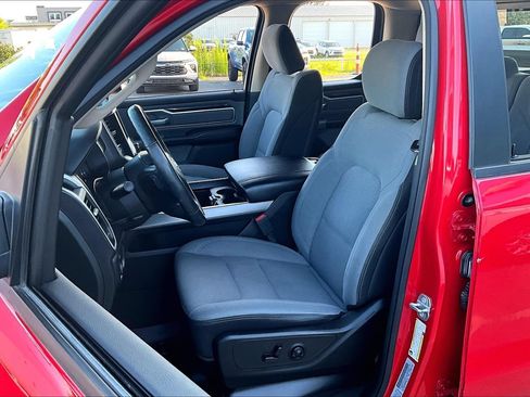 Used 2019 RAM 1500 Big Horn AWD/4WD image 26
