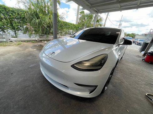 Used 2019 Tesla Model 3 Standard Range Plus RWD image 2
