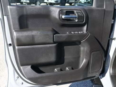 Used 2024 Chevrolet Silverado 1500 Custom Trail Boss w/ LPO, Dark Essentials Package image 10