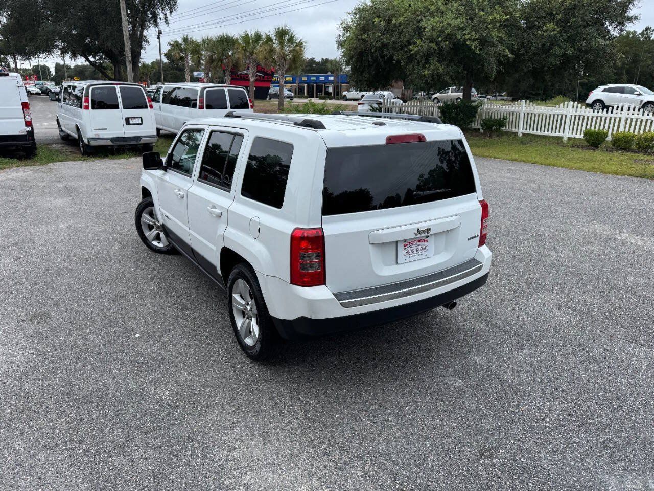Used 2014 Jeep Patriot Limited FWD image 4