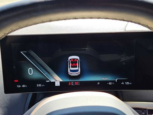 Used 2025 BMW iX xDrive50 image 27