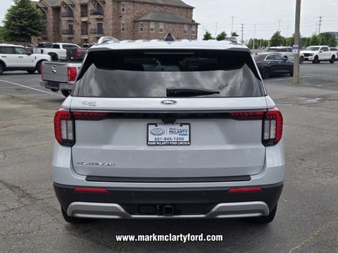 New 2026 Ford Explorer Platinum RWD image 5