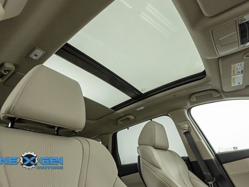 Used 2025 Acura MDX SH-AWD w/ Technology Package image 46