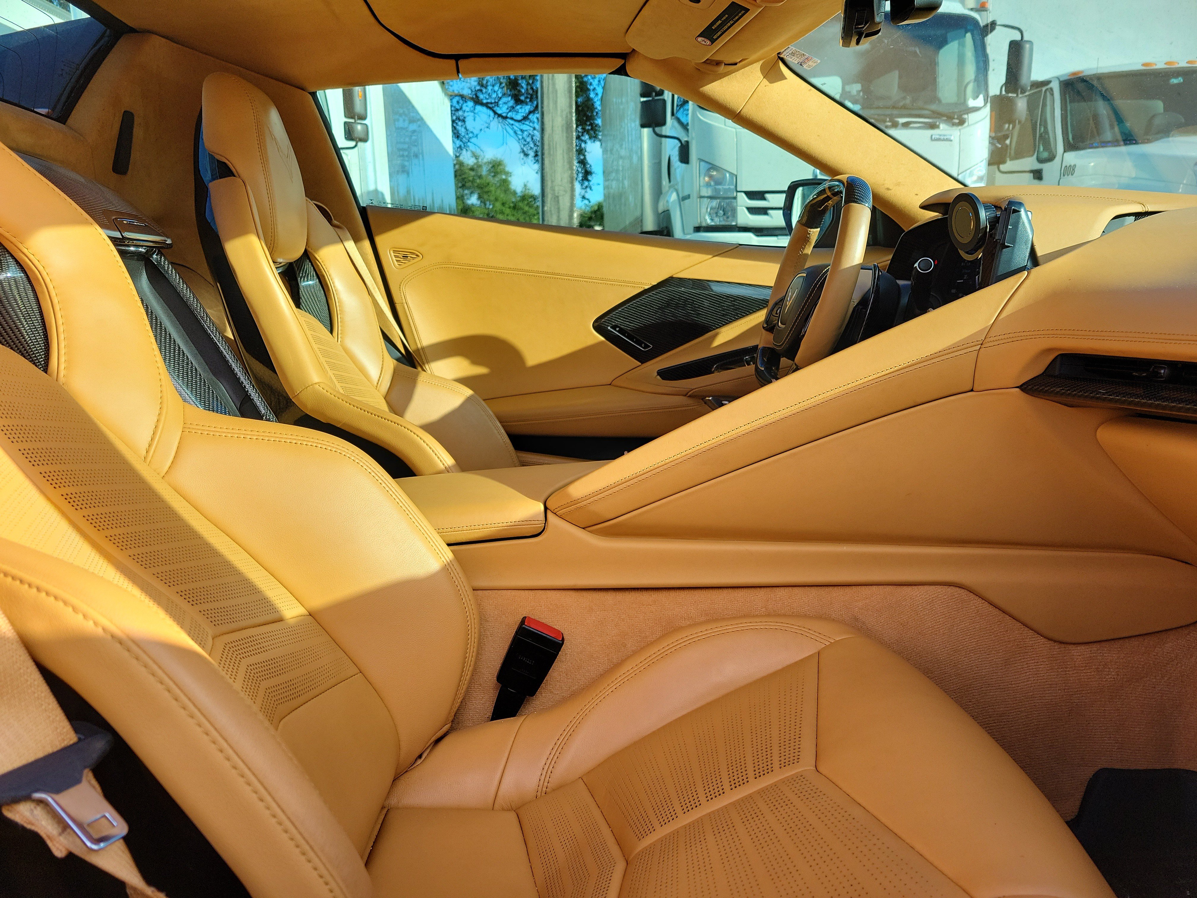 Used 2022 Chevrolet Corvette Stingray Premium Conv w/ Z51 Performance Package RWD image 7