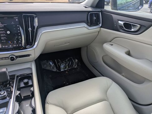 New 2026 Volvo V60 B5 Cross Country Plus w/ Protection Package Premier image 18