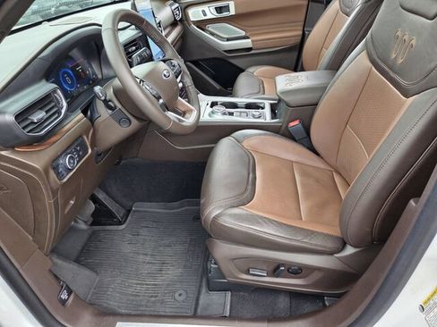 Certified 2023 Ford Explorer King Ranch w/ Technology Package AWD/4WD image 10