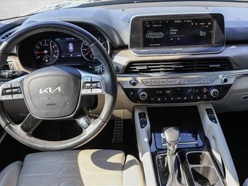 Used 2022 Kia Telluride SX w/ SX Prestige Package image 27