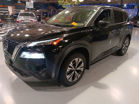 Used 2023 Nissan Rogue SV AWD/4WD image 8