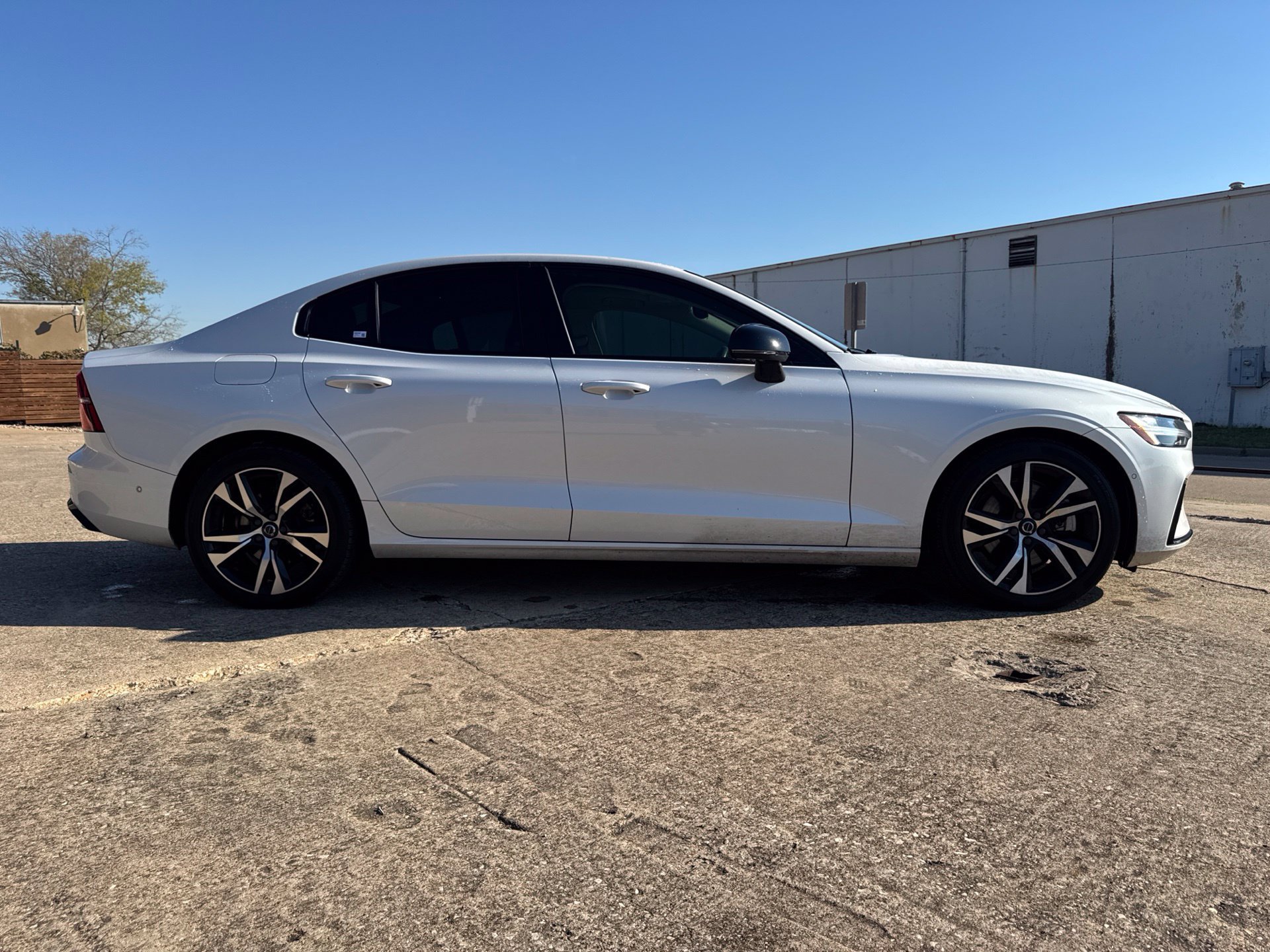 Used 2024 Volvo S60 B5 Plus FWD image 4