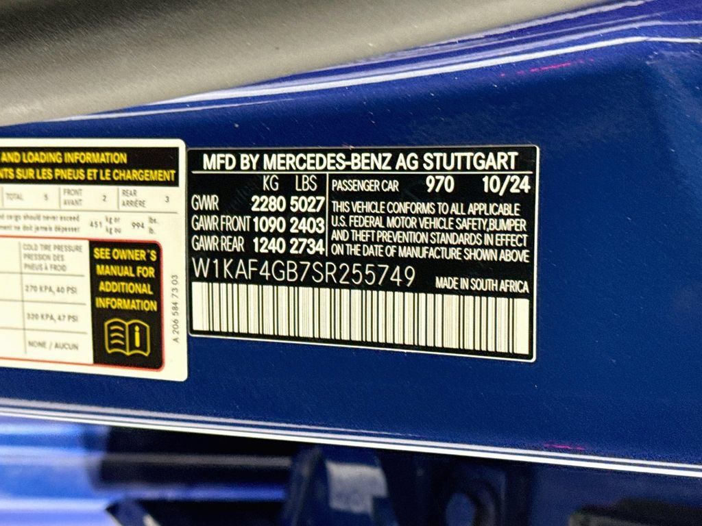 Used 2025 Mercedes-Benz C 300 Sedan image 35