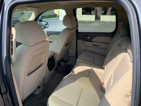 Used 2011 Chevrolet Avalanche LS RWD image 11