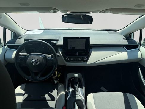 Used 2025 Toyota Corolla LE FWD image 11