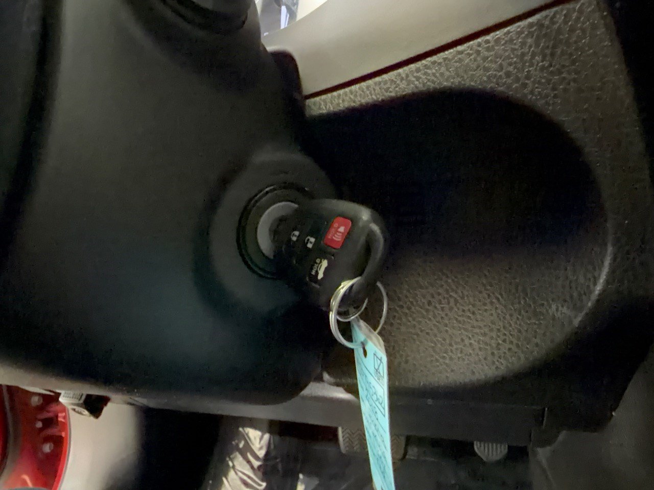 Used 2018 Toyota Corolla LE w/ Carpet Mat Package (TMS) FWD image 20