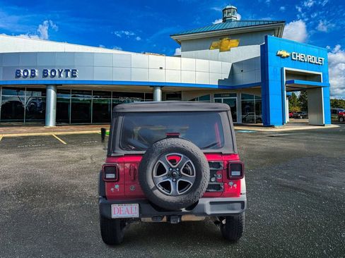 Used 2020 Jeep Wrangler Unlimited Sport S image 4