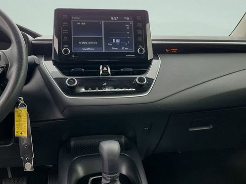 Used 2022 Toyota Corolla LE image 22