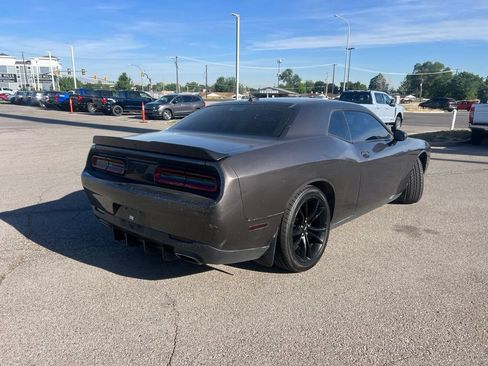 Used 2018 Dodge Challenger SXT Plus RWD image 5