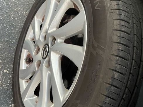 Used 2013 MAZDA MAZDA3 i Touring FWD image 10
