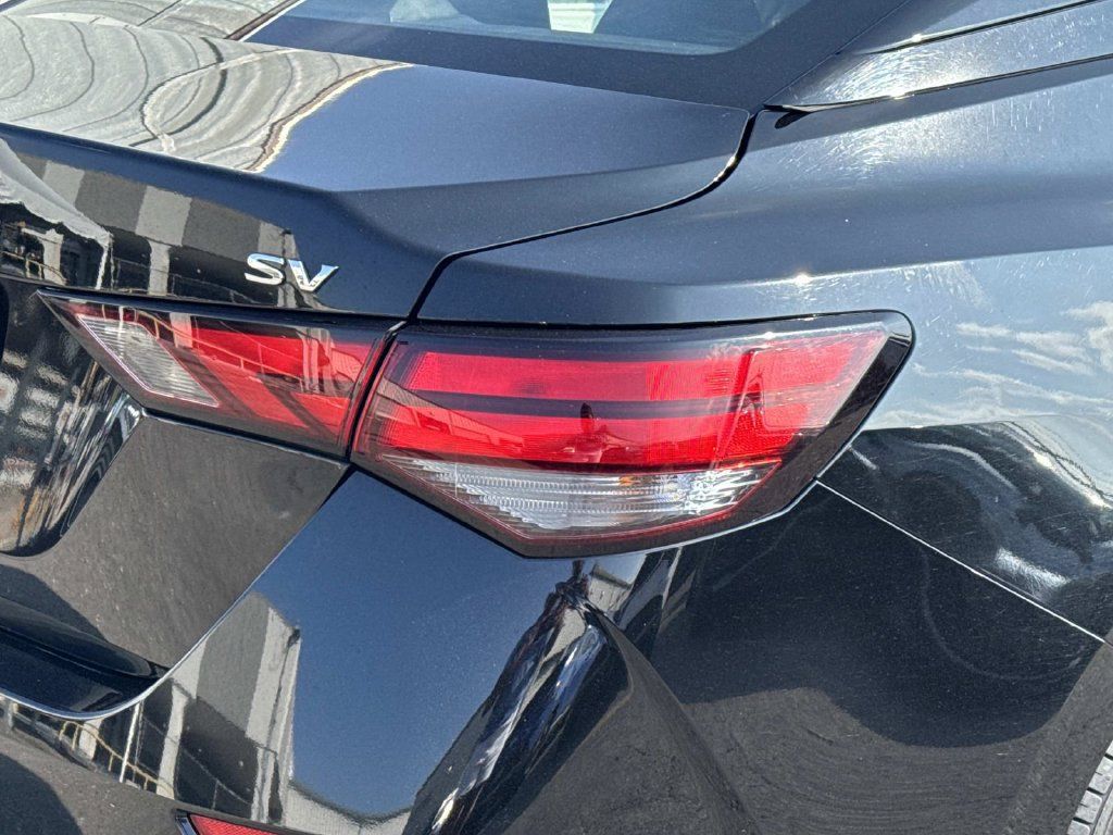 Used 2024 Nissan Sentra SV FWD image 10