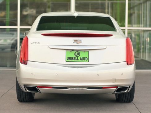 Used 2017 Cadillac XTS Luxury FWD image 6