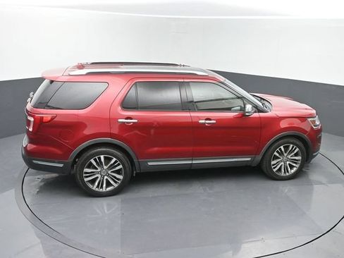 Used 2018 Ford Explorer Platinum AWD/4WD image 38