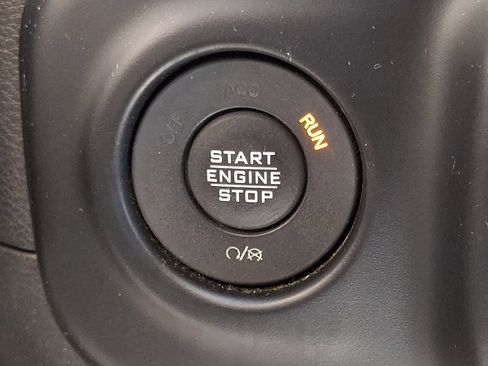 Certified 2022 Jeep Wrangler Unlimited Sport AWD/4WD image 22