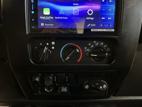 Used 2006 Jeep Wrangler X image 24