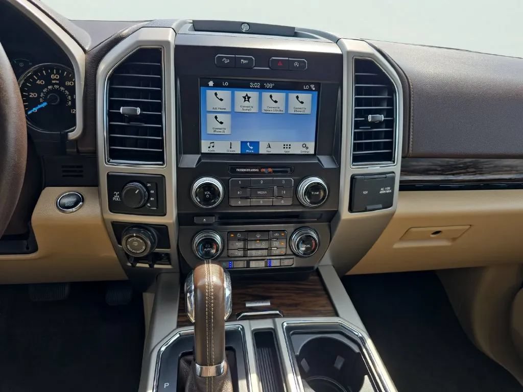 Used 2018 Ford F150 Lariat w/ Equipment Group 502A Luxury AWD/4WD image 19