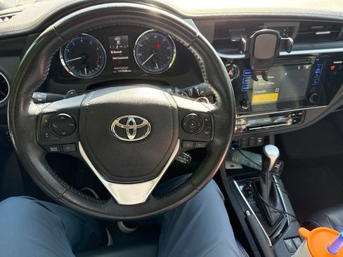 Used 2017 Toyota Corolla XSE w/ Carpet Mat Package (TMS) FWD image 18